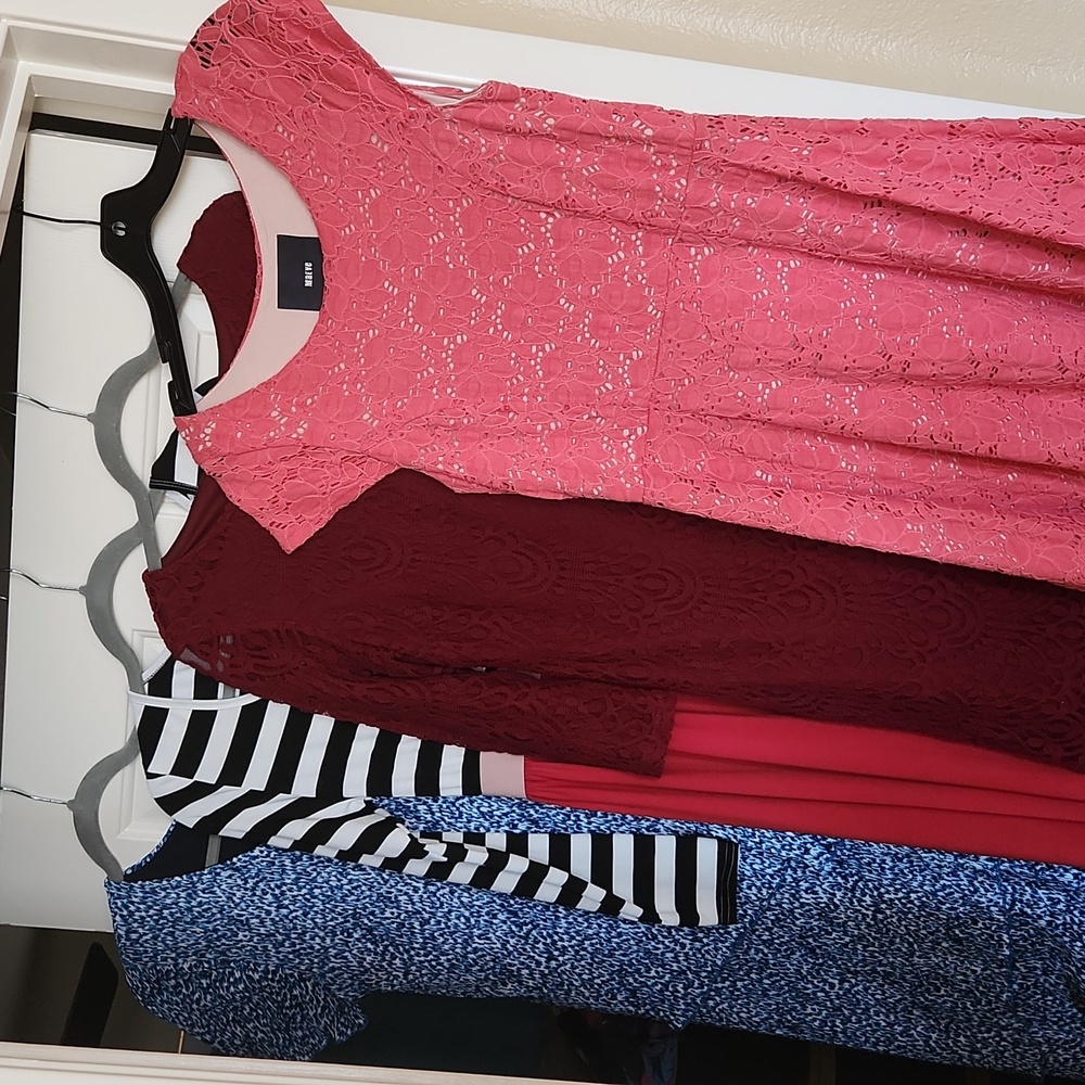 Bundle of 4 dresses sz Small